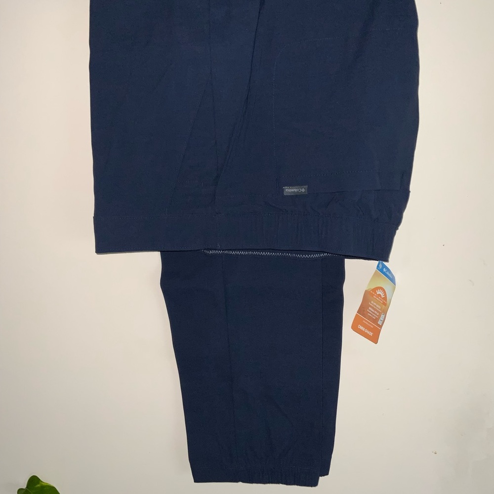 Columbia men's Omni shade, rated UPF50, size XL fits 38, great nylon blend,